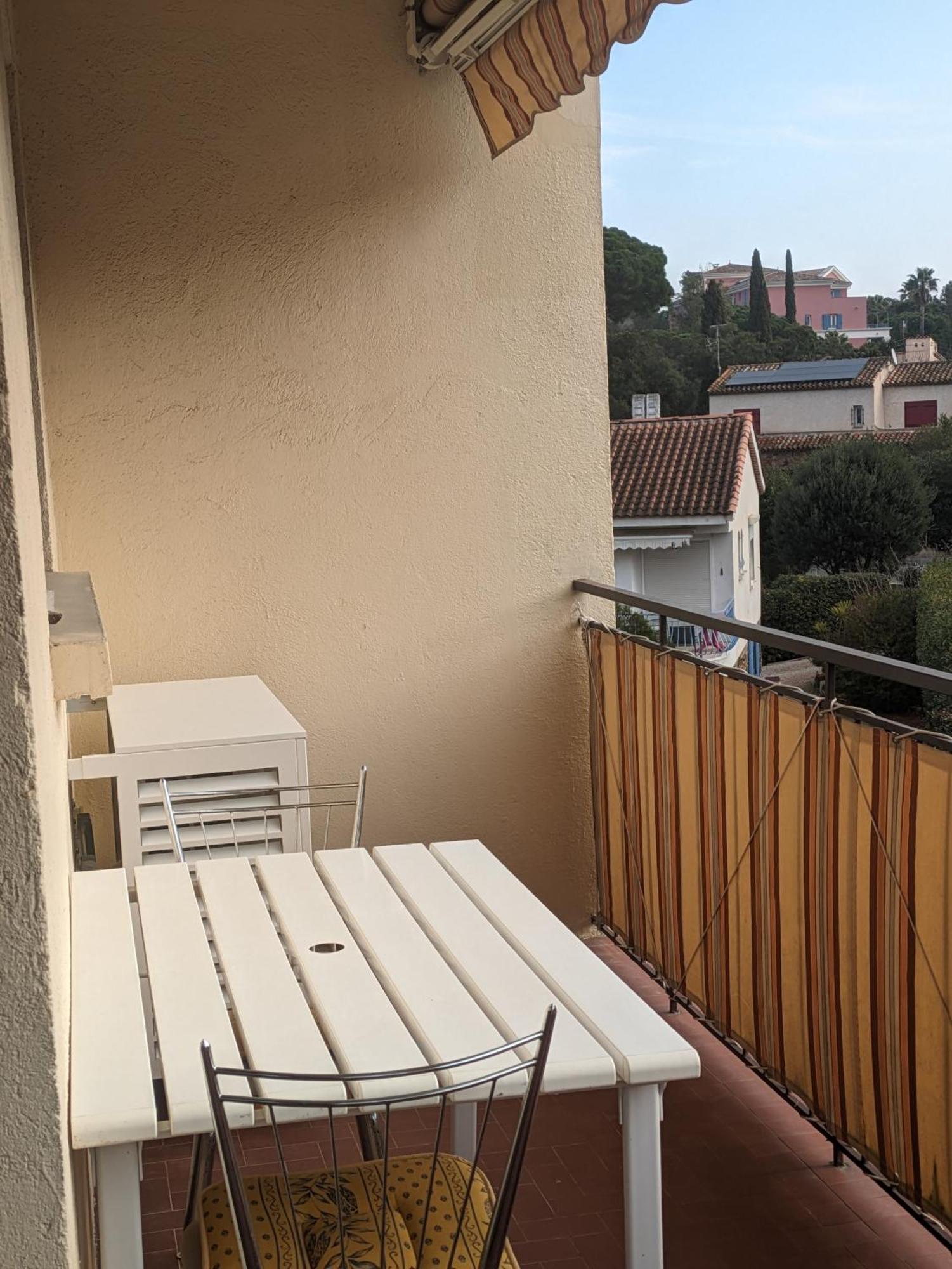 Appartement Spacieux Et Calme Saint-Raphaël Exteriér fotografie